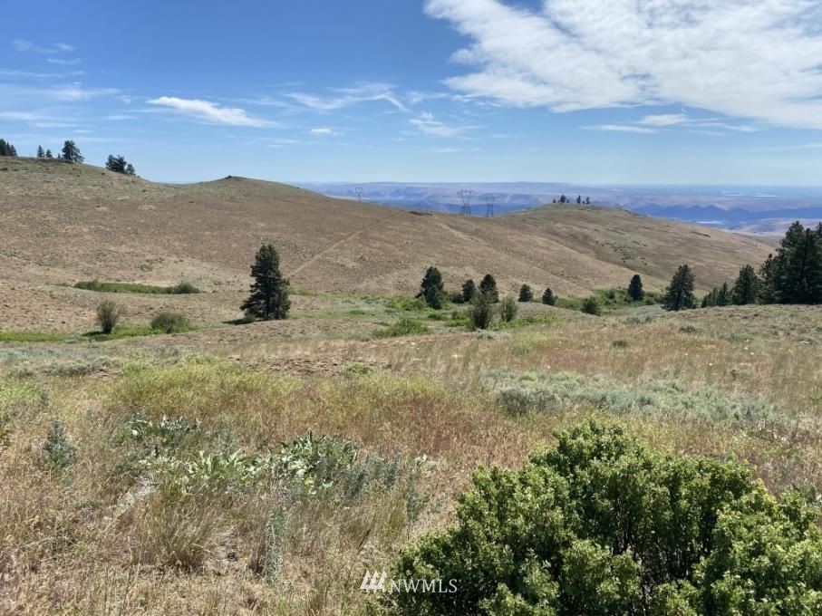 6811 Jumpoff Road, Unit LOT E Wenatchee, WA 98801 - Photo 11 of 15 Gallery Image 11
