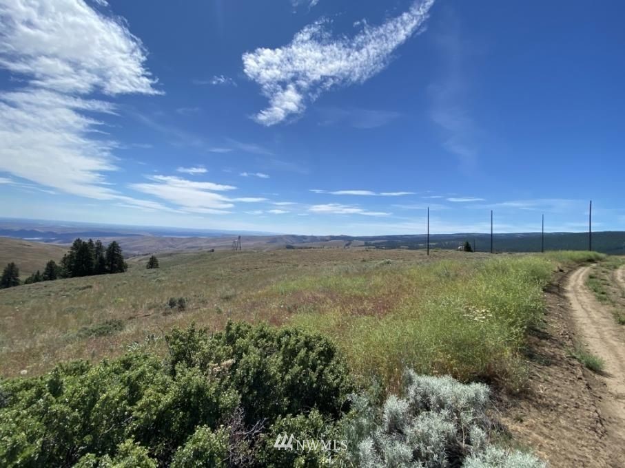 6811 Jumpoff Road, Unit LOT E Wenatchee, WA 98801 - Photo 6 of 15 Gallery Image 6