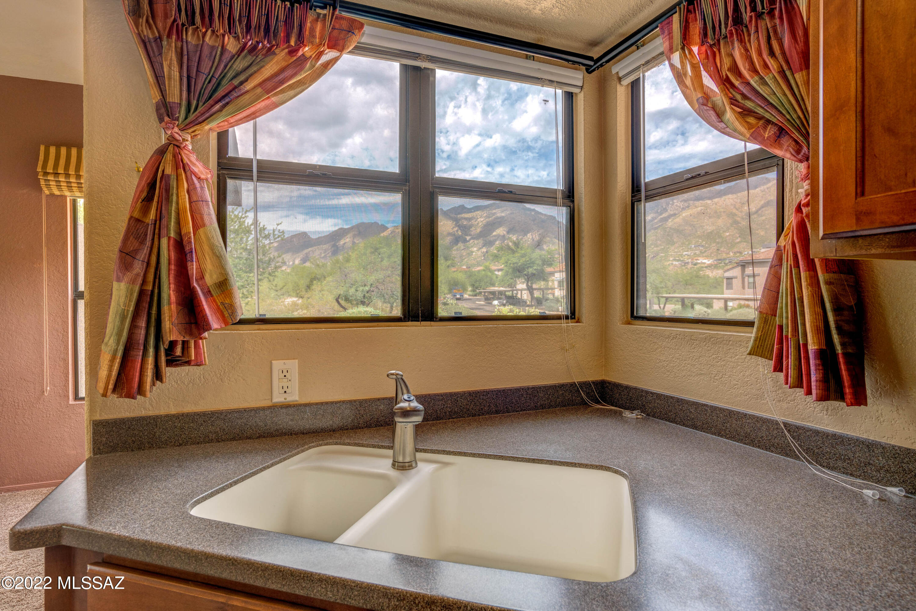 5800 North Kolb Road, Unit 10156 Tucson, AZ 85750 - Photo 7 of 33