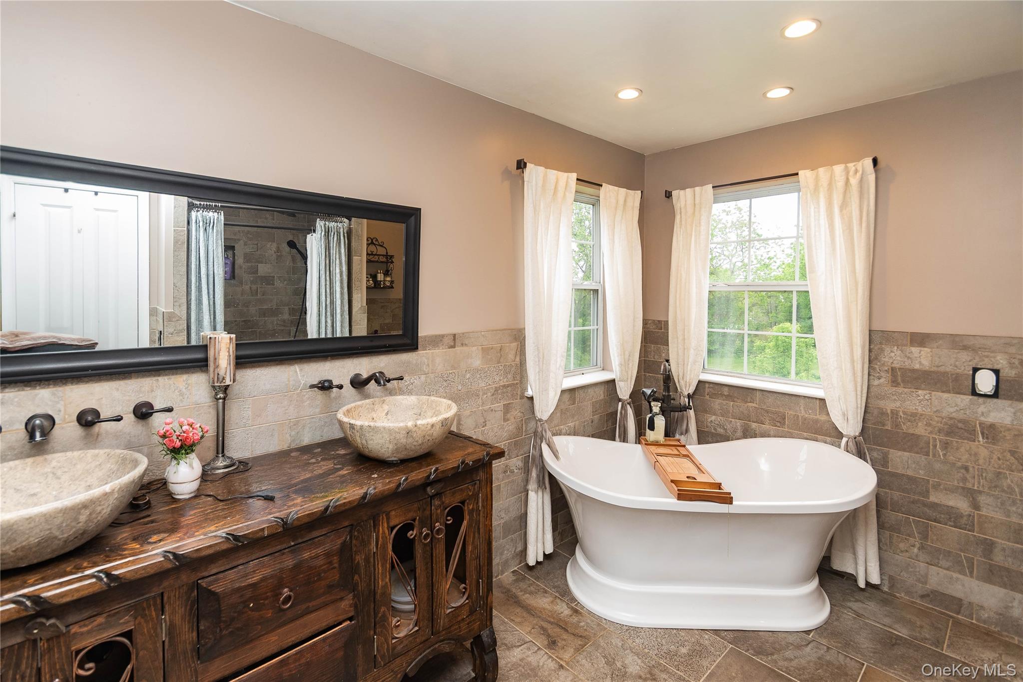 1 Starlight Path Wallkill, NY 12589 - Photo 23 of 33 Primary Bathroom