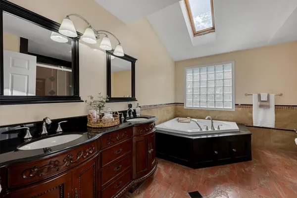 $629,900 | 13 Stoneybrook Road, Charlton, MA 01507