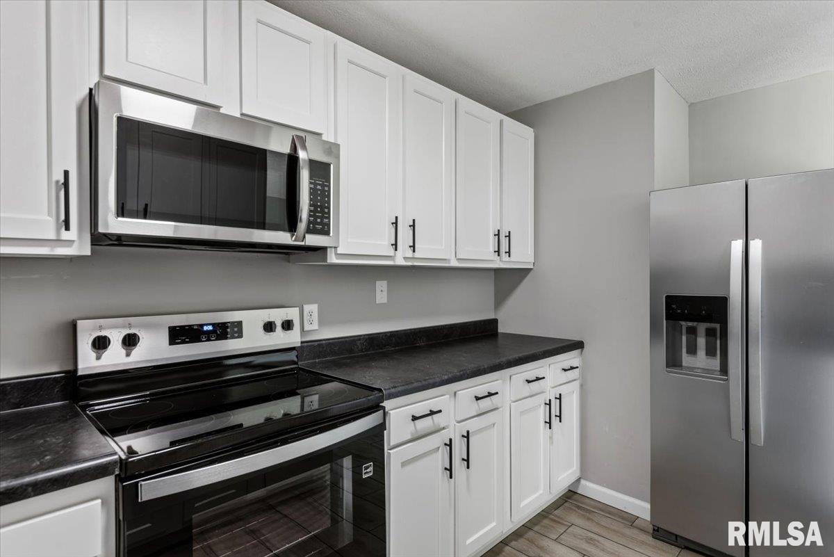 3913 McCormick Drive Springfield, IL 62707 - Photo 10 of 26