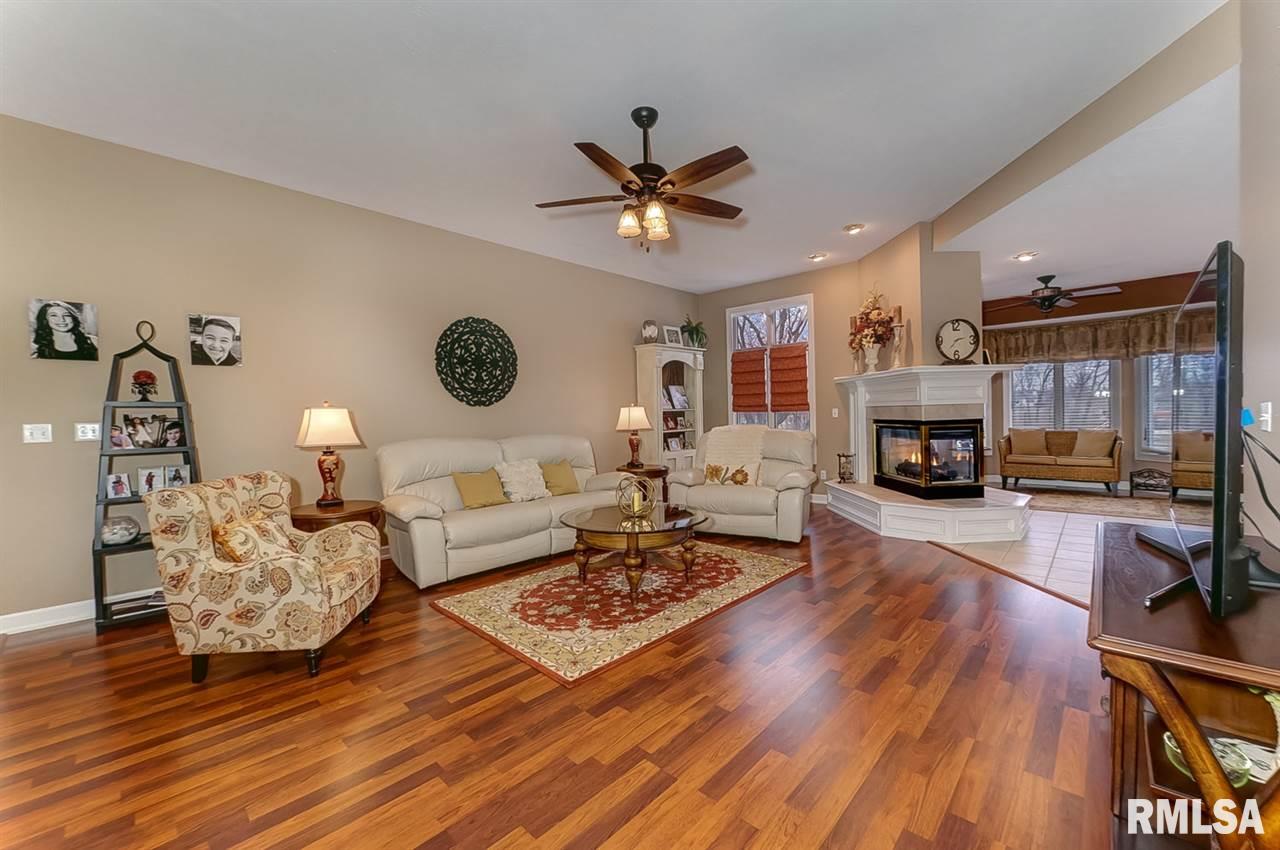 2716 Tartan Way Springfield, IL 62711 - Photo 4 of 21