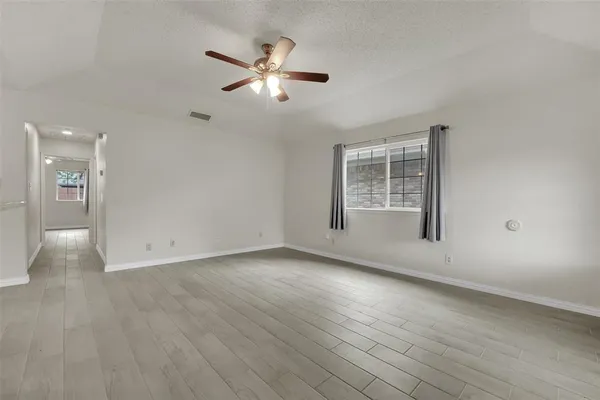 $1,450 | 411 South Las Vegas Trail, White Settlement, TX 76108