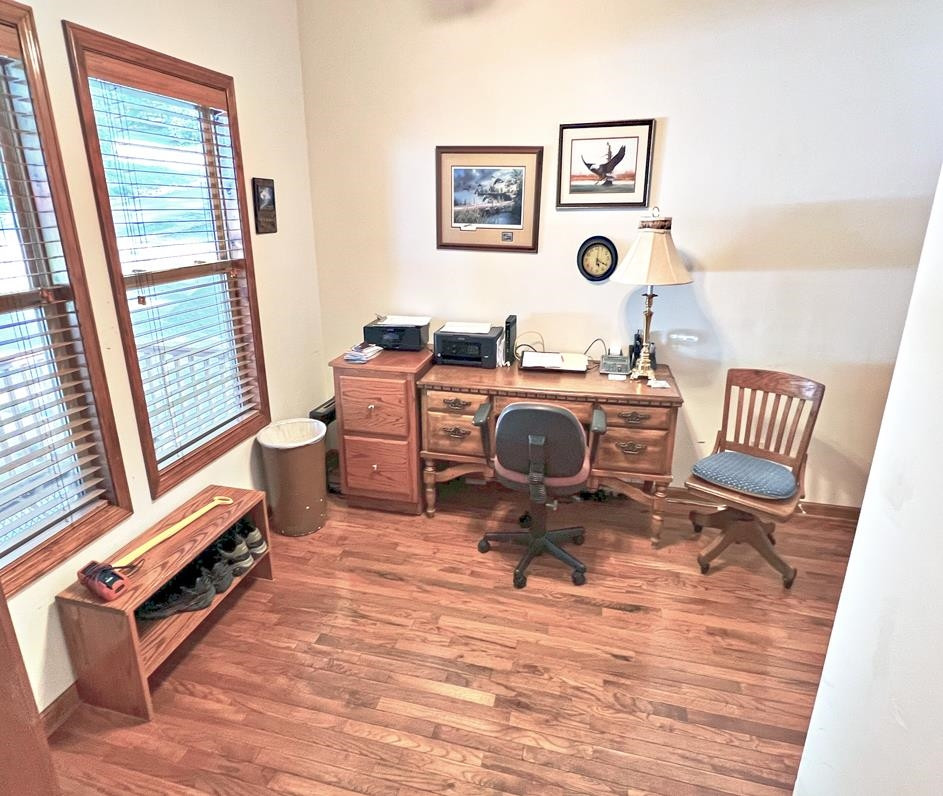 795 Lost Creek Boat Dock Road Decaturville, TN 38329 - Photo 16 of 34 a workspace with furniture and window