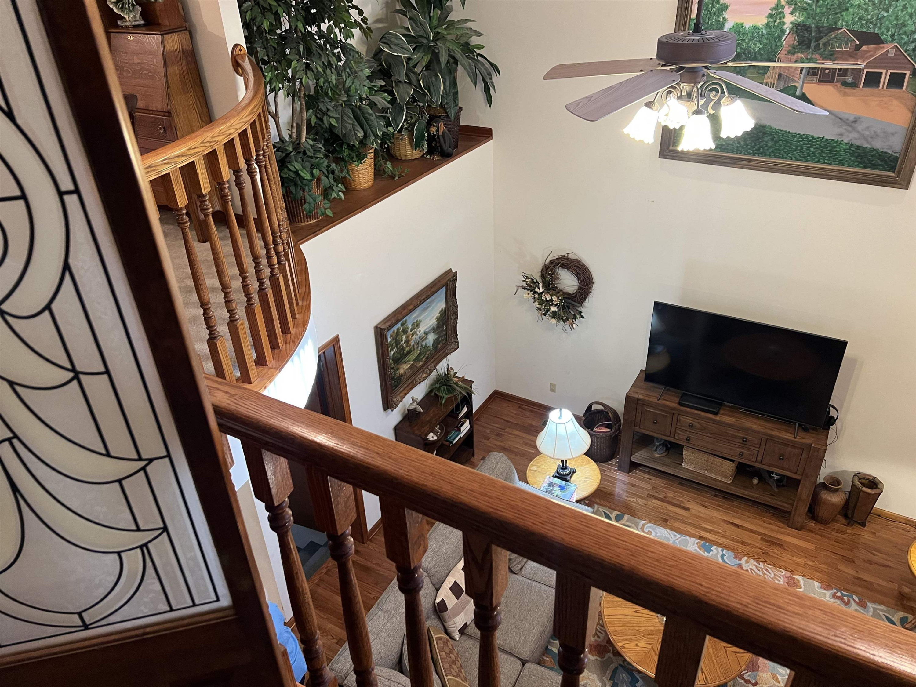 795 Lost Creek Boat Dock Road Decaturville, TN 38329 - Photo 17 of 34 a view of a livingroom with furniture