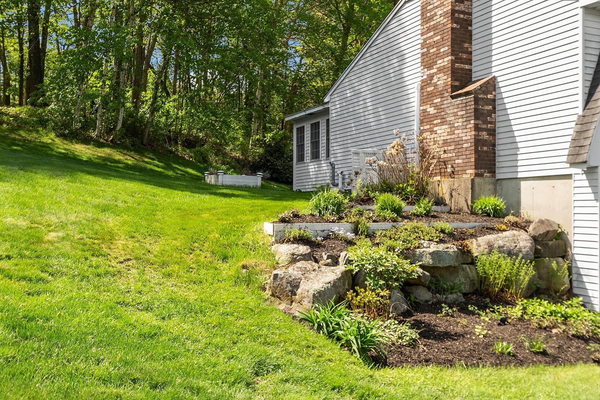 18 Sagamore Road Nashua, NH 03062 - Photo 40 of 46