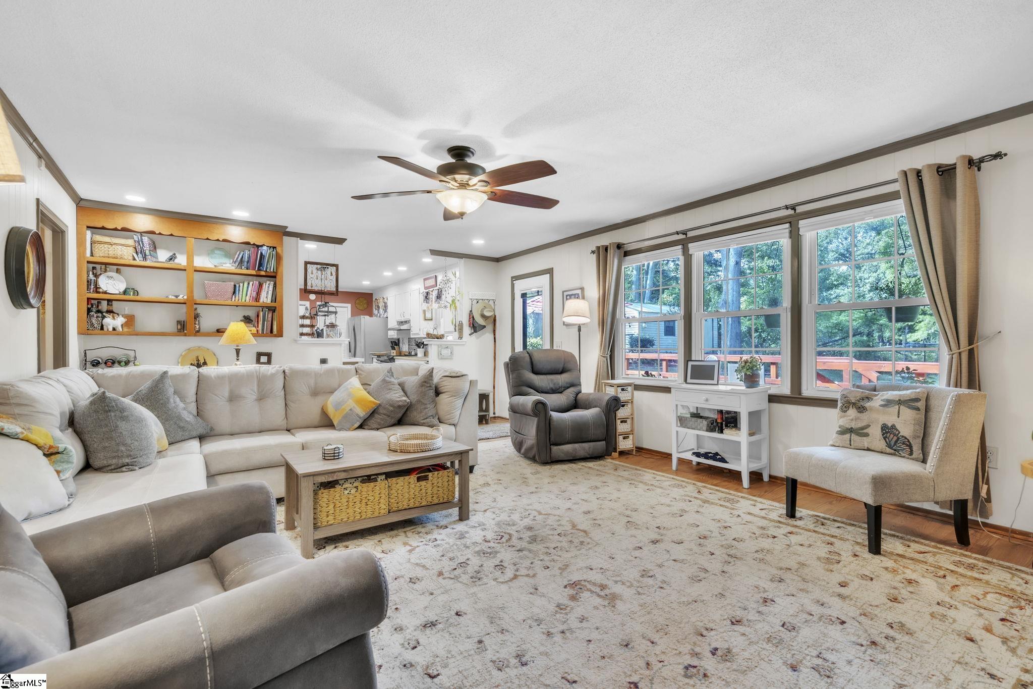 300 Clearview Drive Anderson, SC 29625 - Photo 4 of 26