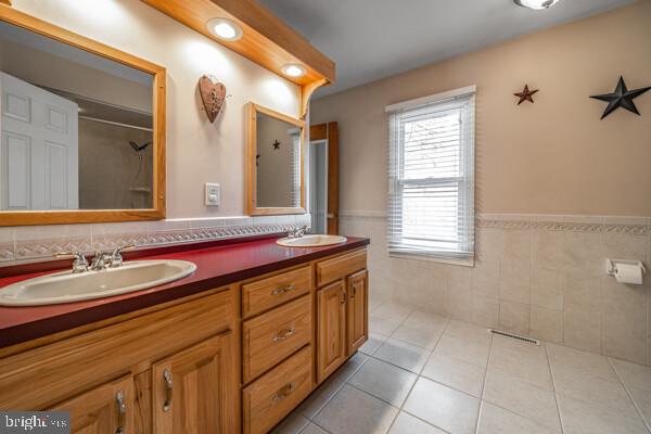 2427 Capshaw Road Forked River, NJ 08731 - Photo 16 of 24 Upstairs Bathroom