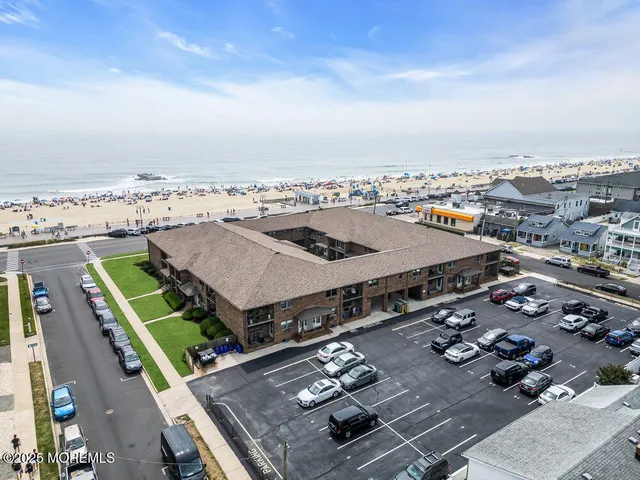 $1,600 | 1501 Ocean Avenue, Unit B9, Belmar, NJ 07719