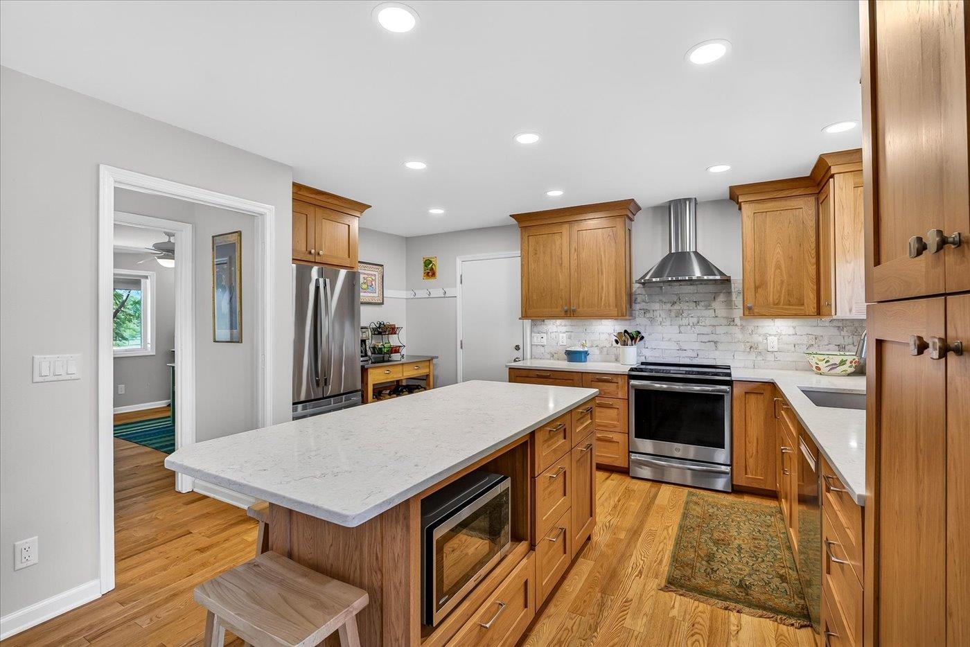 7301 Sawmill Road Madison, WI 53717 - Photo 19 of 54