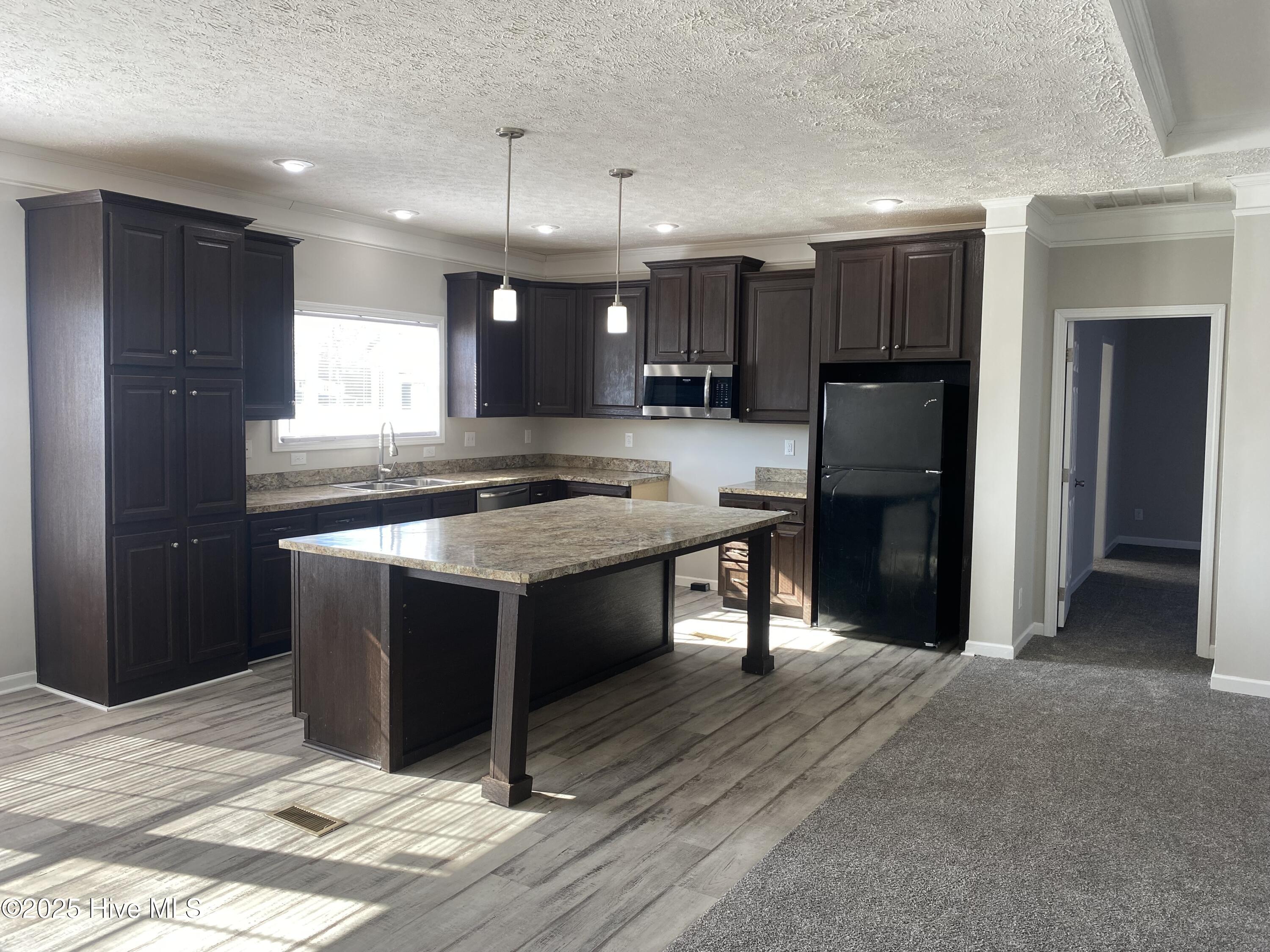 533 Pineridge Road Roanoke Rapids, NC 27870 - Photo 3 of 29 **Stainless Steel appliances are being installed.**