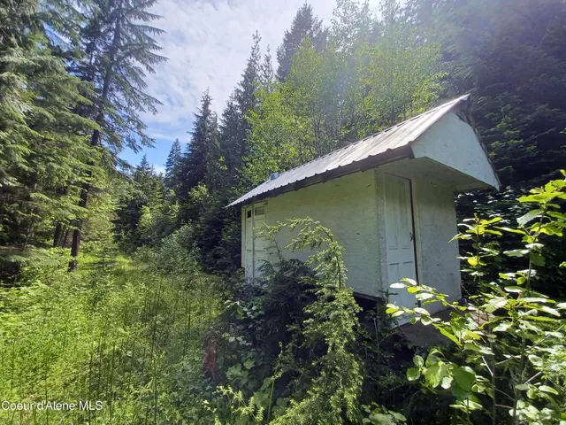 $290,000 | 127 Coyote Trail, Priest River, ID 83856