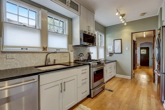 440 Selborne Road Riverside, IL 60546 - Photo 13 of 32