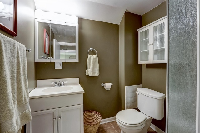 440 Selborne Road Riverside, IL 60546 - Photo 25 of 32