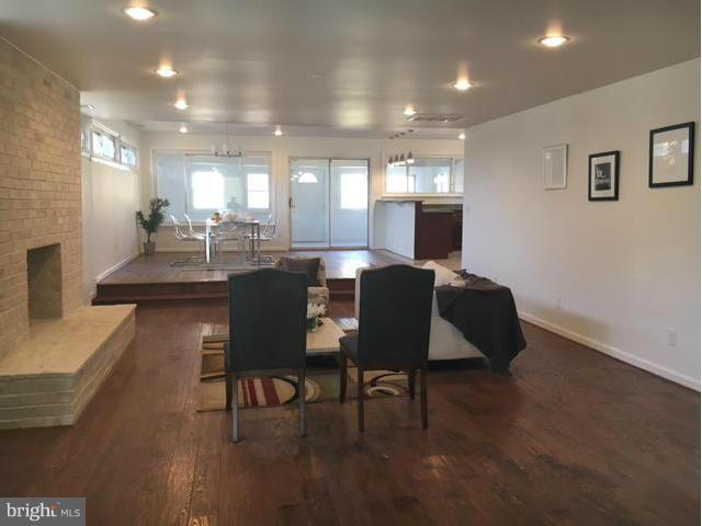 9112 Wallace Road Lanham, MD 20706 - Photo 5 of 10 Living Room