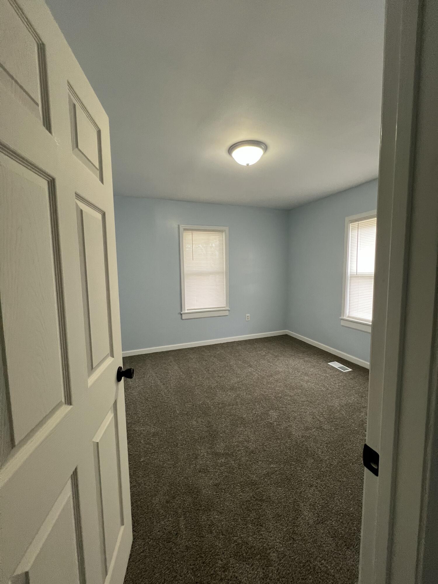 1916 Delaware Avenue Springfield, OH 45506 - Photo 8 of 17