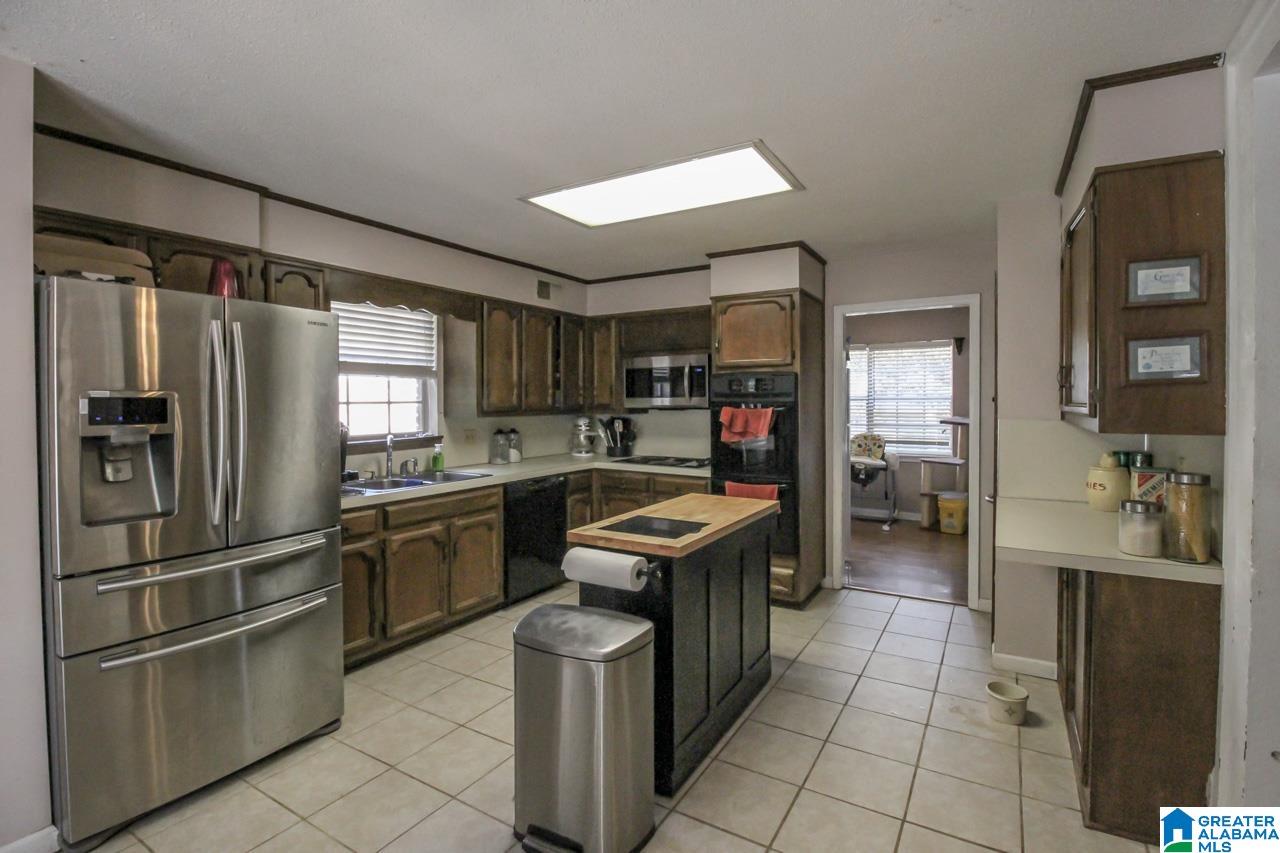 214 Star Circle Bessemer, AL 35023 - Photo 7 of 23