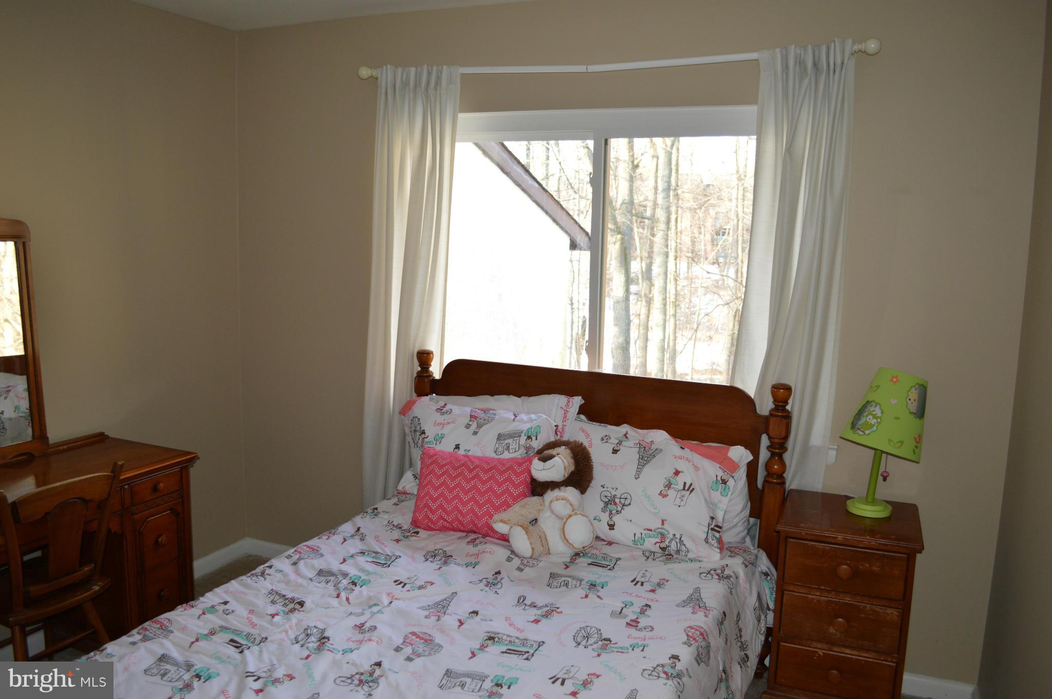 11976 Barrel Cooper Court Reston, VA 20191 - Photo 17 of 29 Bedroom
