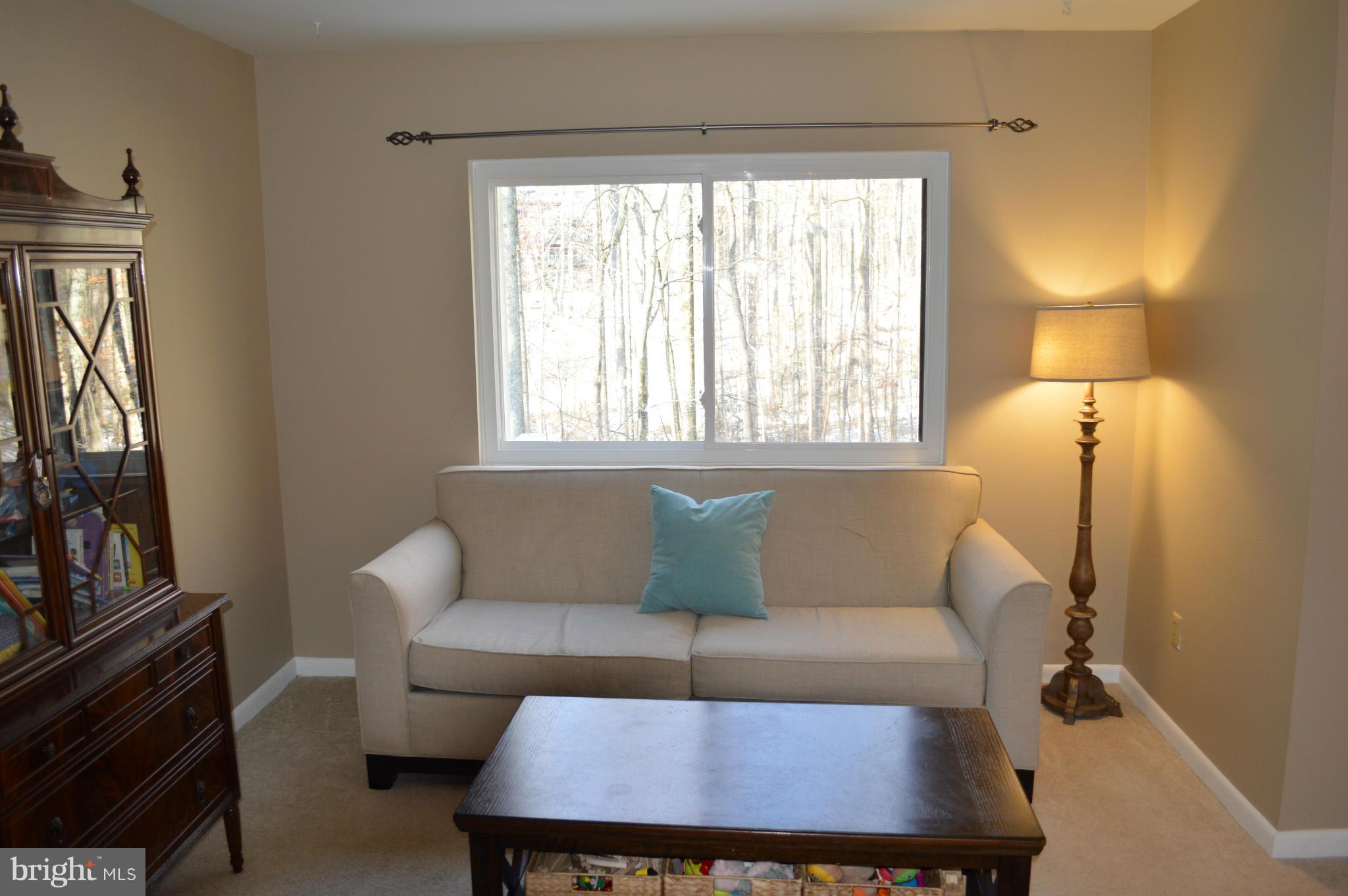 11976 Barrel Cooper Court Reston, VA 20191 - Photo 4 of 29 Living Room