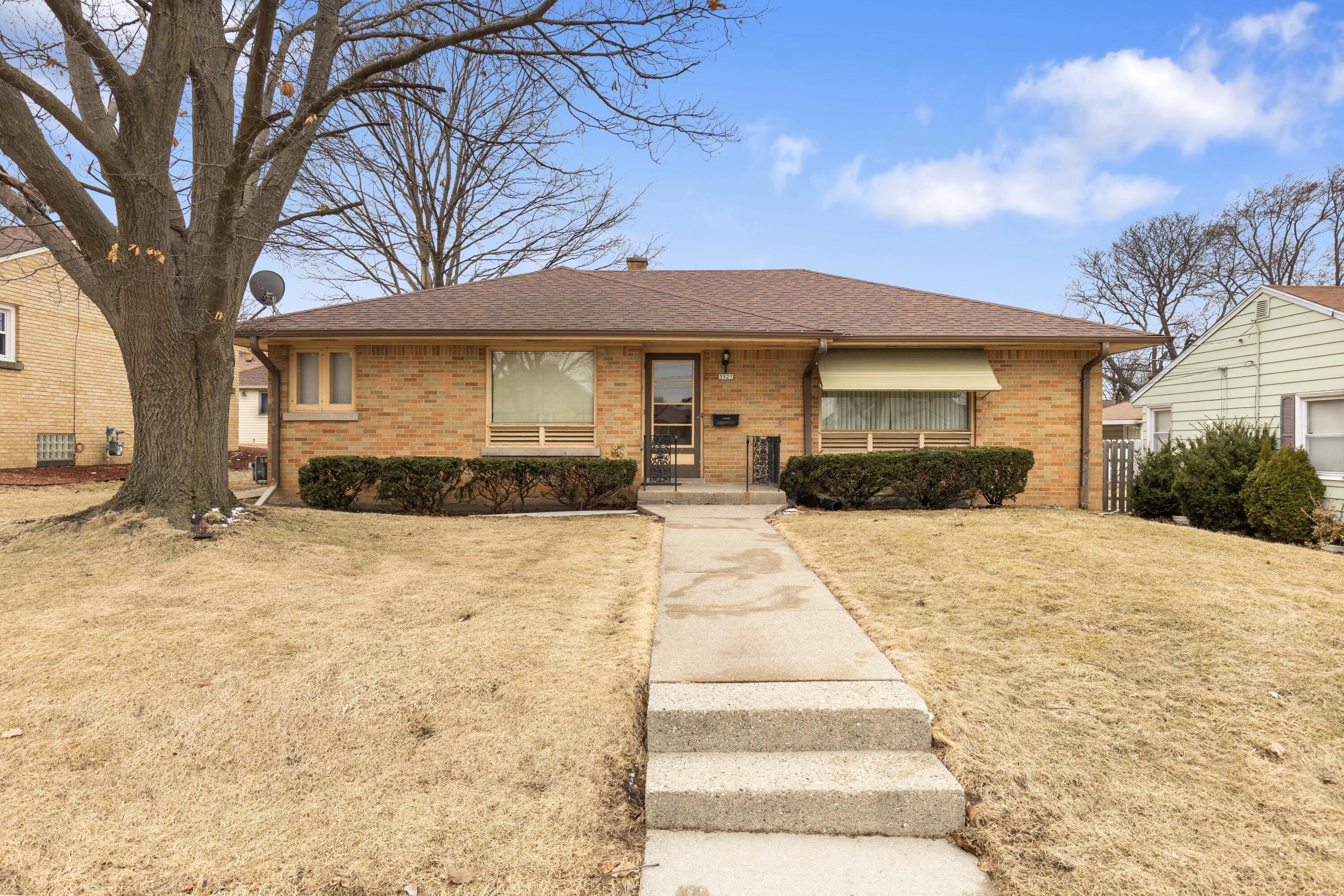 3927 North 77th Street Milwaukee, WI 53222 - Photo 16 of 16 Welcome Home!