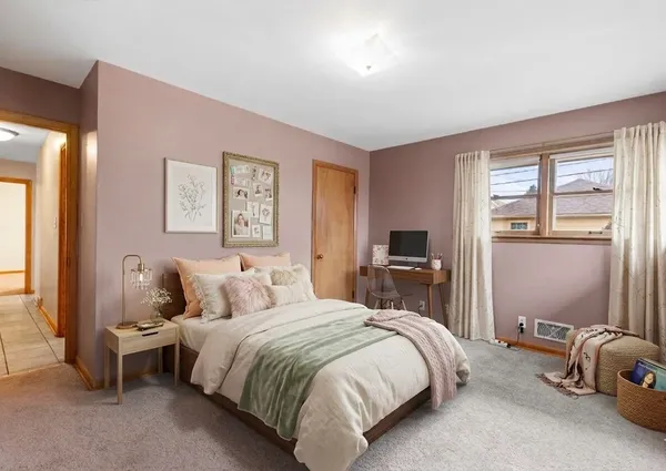 $240,000 | 3927 North 77th Street, Milwaukee, WI 53222