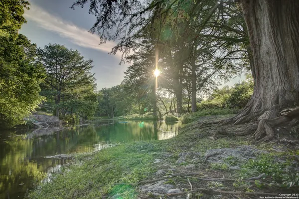 $1,299,000 | 246 River Road, Ingram, TX 78025