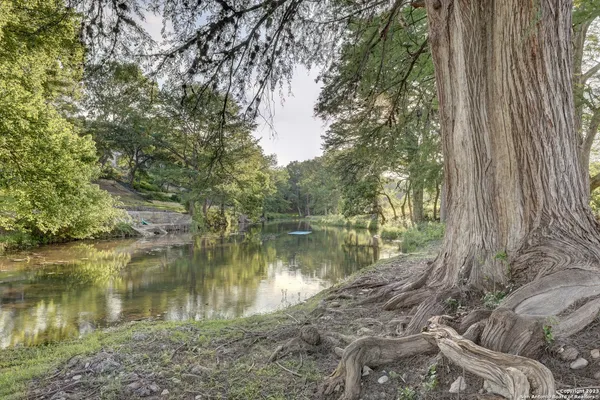 $1,299,000 | 246 River Road, Ingram, TX 78025