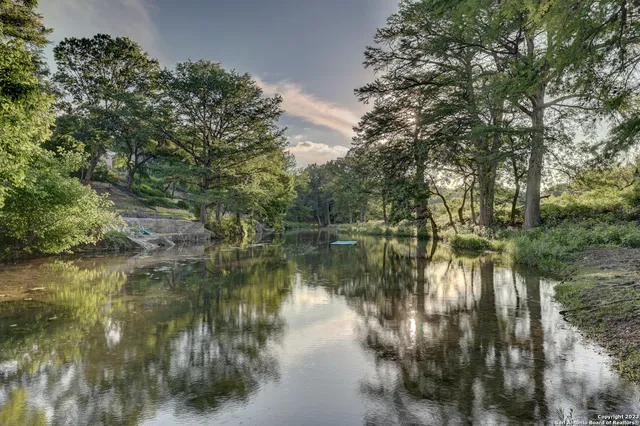 $1,299,000 | 246 River Road, Ingram, TX 78025