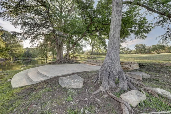 $1,299,000 | 246 River Road, Ingram, TX 78025