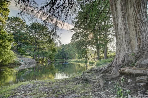 $1,299,000 | 246 River Road, Ingram, TX 78025