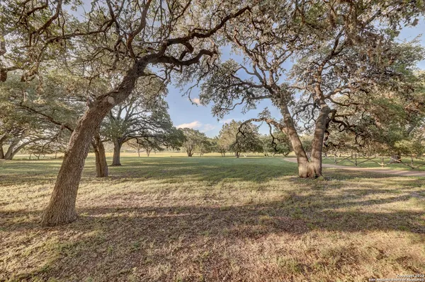 $1,299,000 | 246 River Road, Ingram, TX 78025