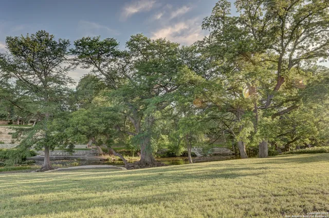 $1,299,000 | 246 River Road, Ingram, TX 78025