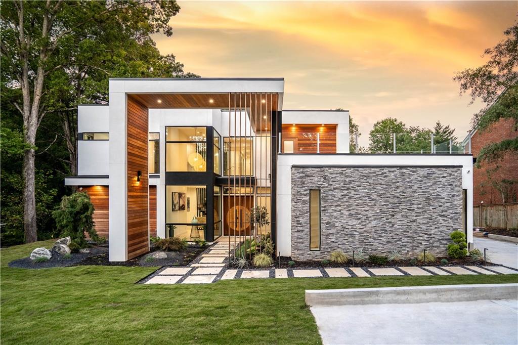 a front view of house with yard