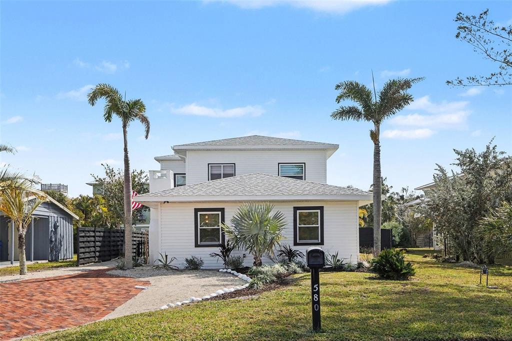 580 Russell Street Longboat Key, FL 34228 - Photo 1 of 35 Gallery Image 1