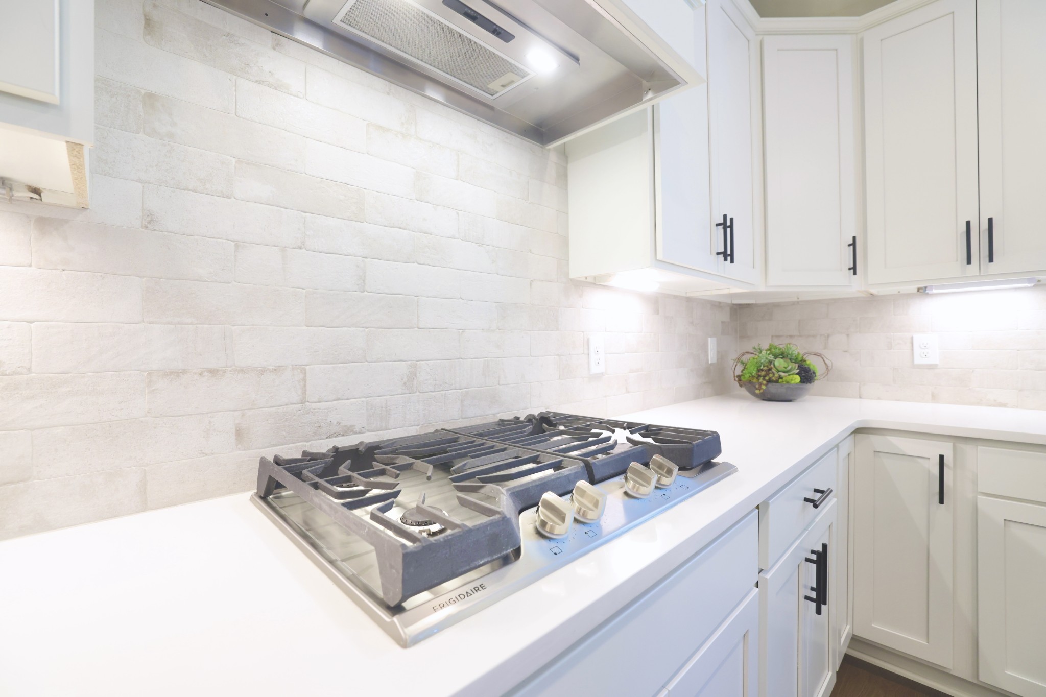 172 Cavalcade Loop Gallatin, TN 37066 - Photo 16 of 40 a white stove top oven sitting inside of a kitchen