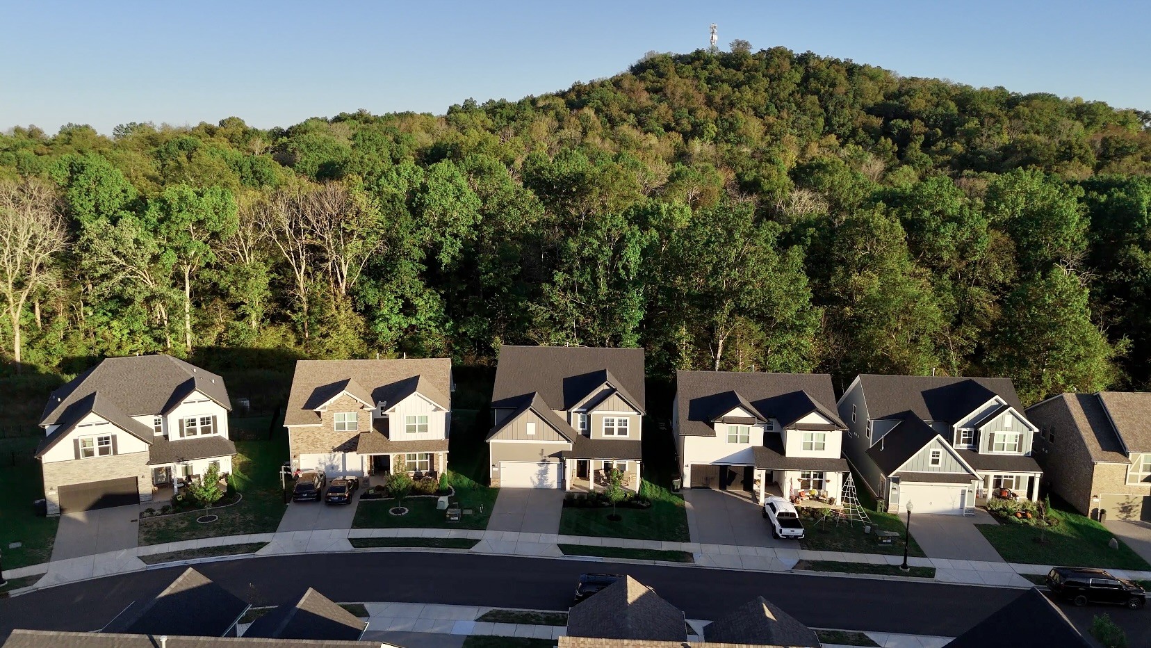 172 Cavalcade Loop Gallatin, TN 37066 - Photo 2 of 40 an outdoor view of house with green space