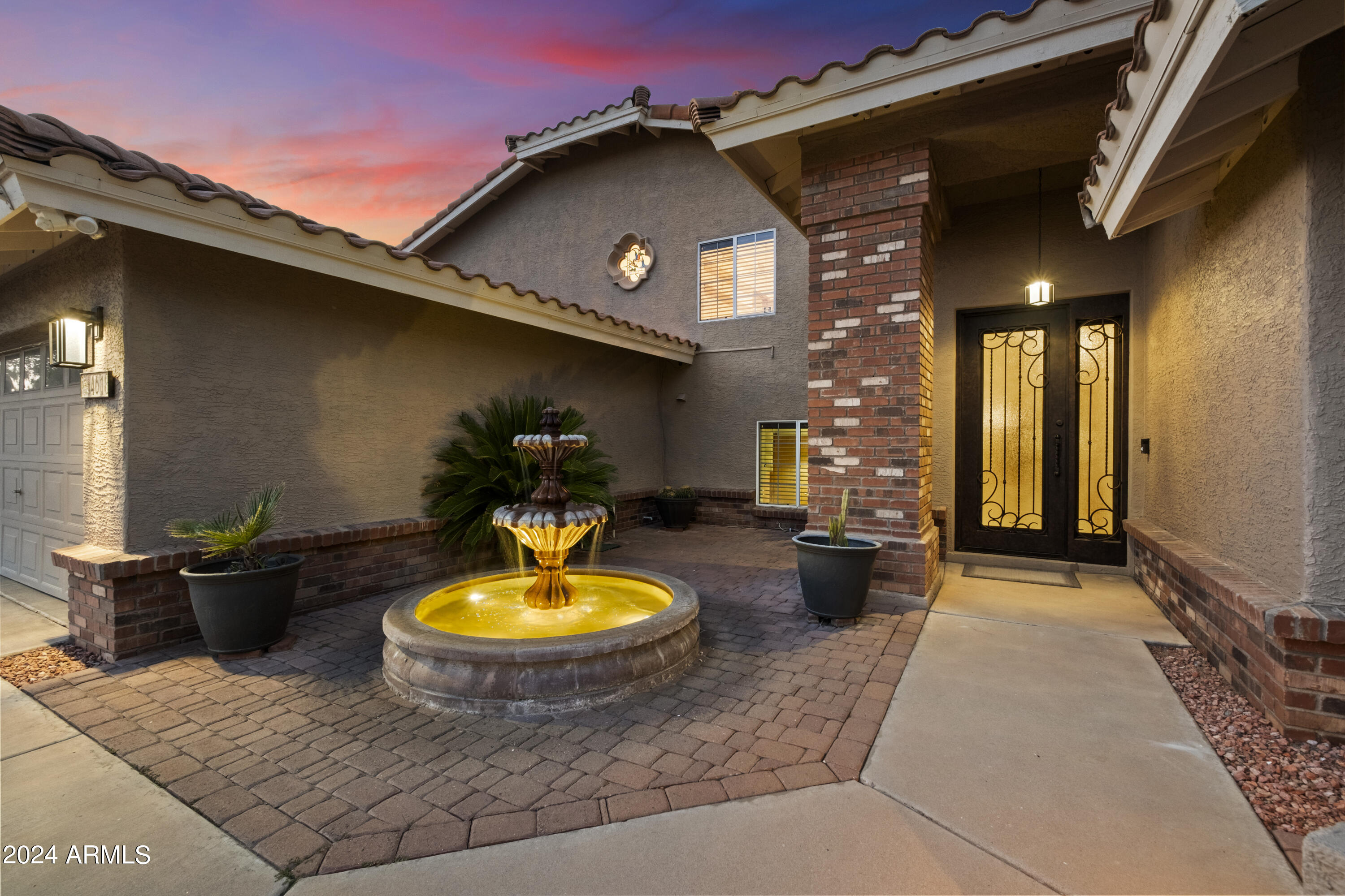 4618 East Everett Drive Phoenix, AZ 85032 - Photo 7 of 35 03-56277396