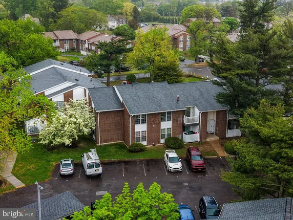 $199,900 | 275 Green Street, Unit 5L7, Edgewater Park, NJ 08010