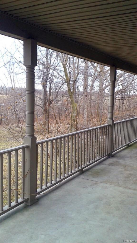 10390 Palmer Road Maybee, MI 48159 - Photo 3 of 39 wrap-around porch 3.jpg