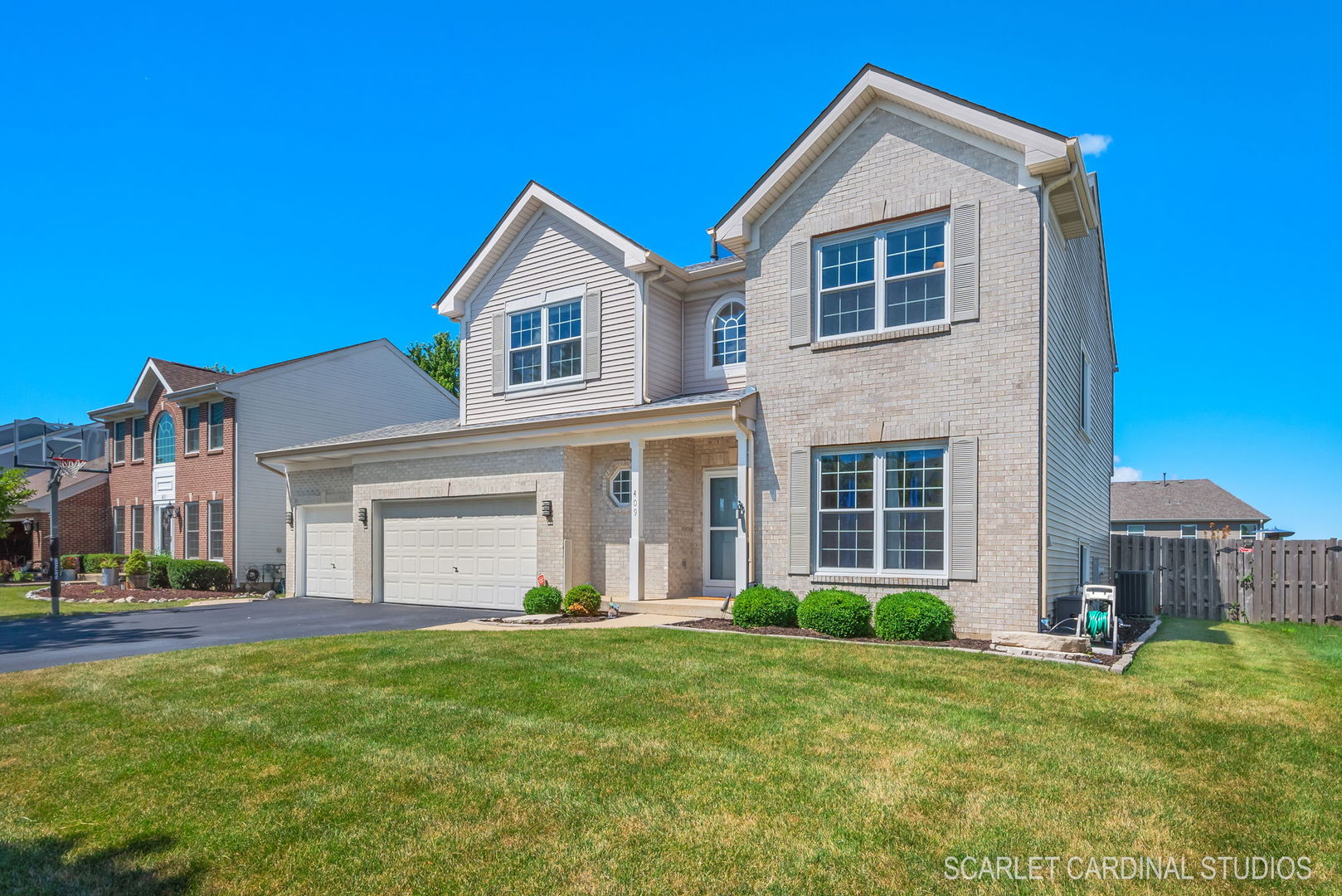 409 Raintree Drive Oswego, IL 60543 - Photo 2 of 30 Gallery Image 2