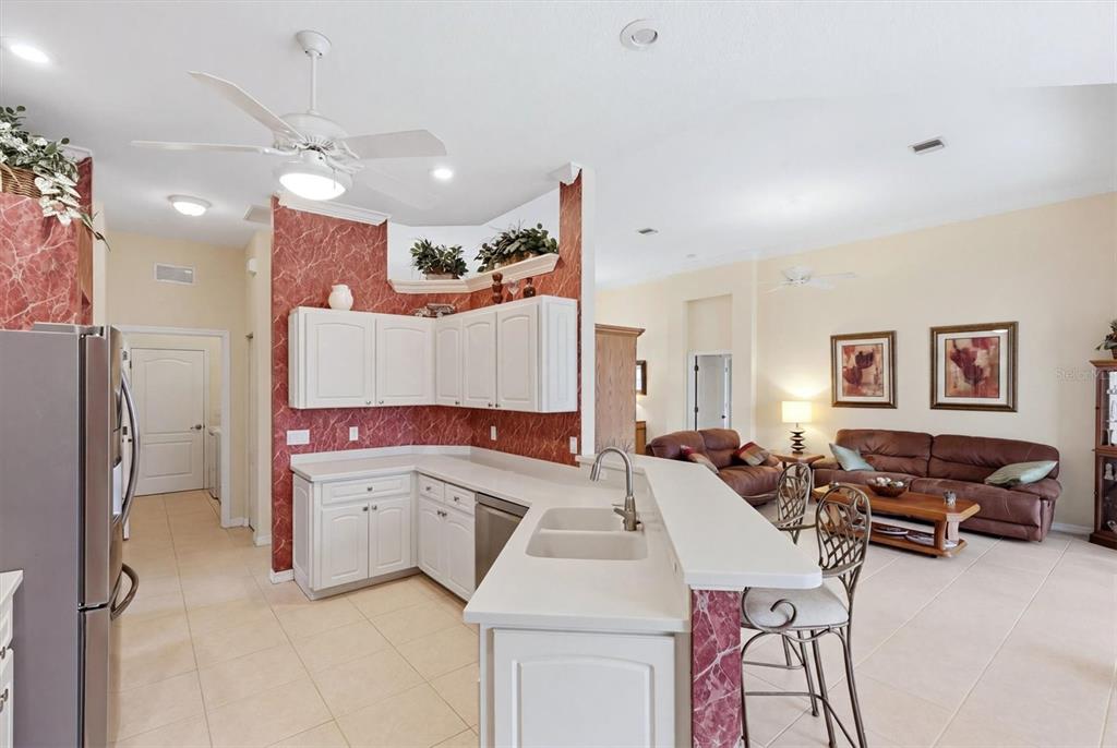 401 Marsh Creek Road Venice, FL 34292 - Photo 32 of 78