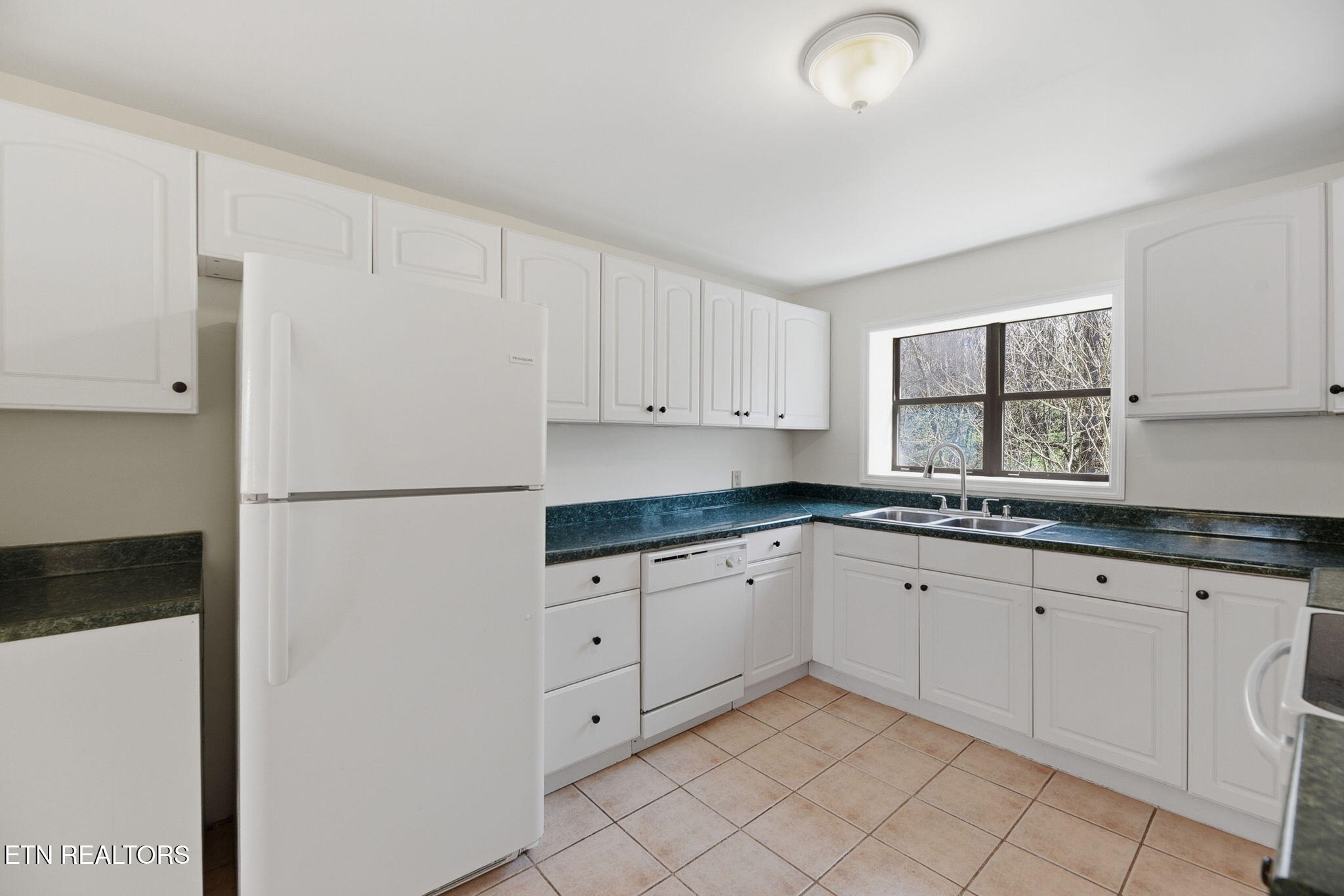 1516 Smallman Road Knoxville, TN 37920 - Photo 8 of 20 8_Kitchen