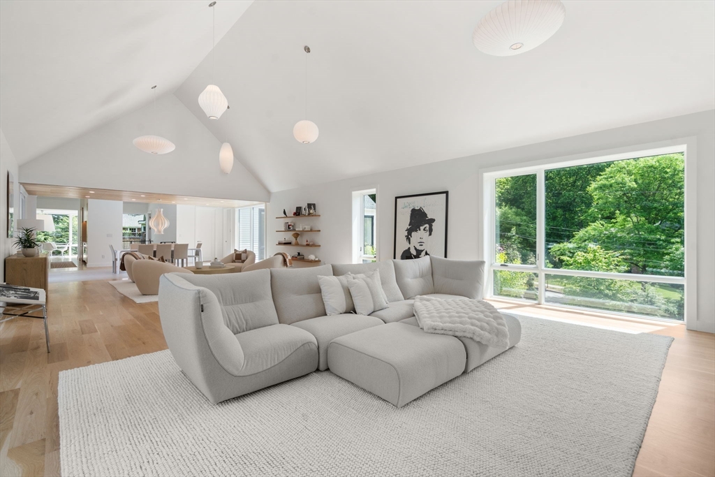 21 White Oak Road Newton, MA 02468 - Photo 12 of 42