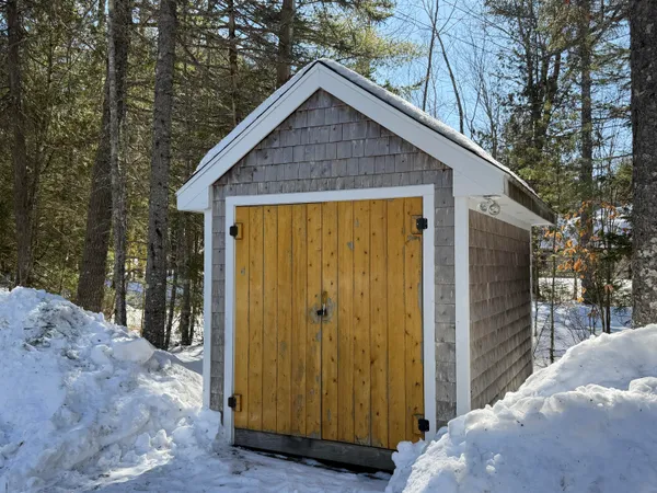 $289,000 | 347 Ellsworth Road, Blue Hill, ME 04614
