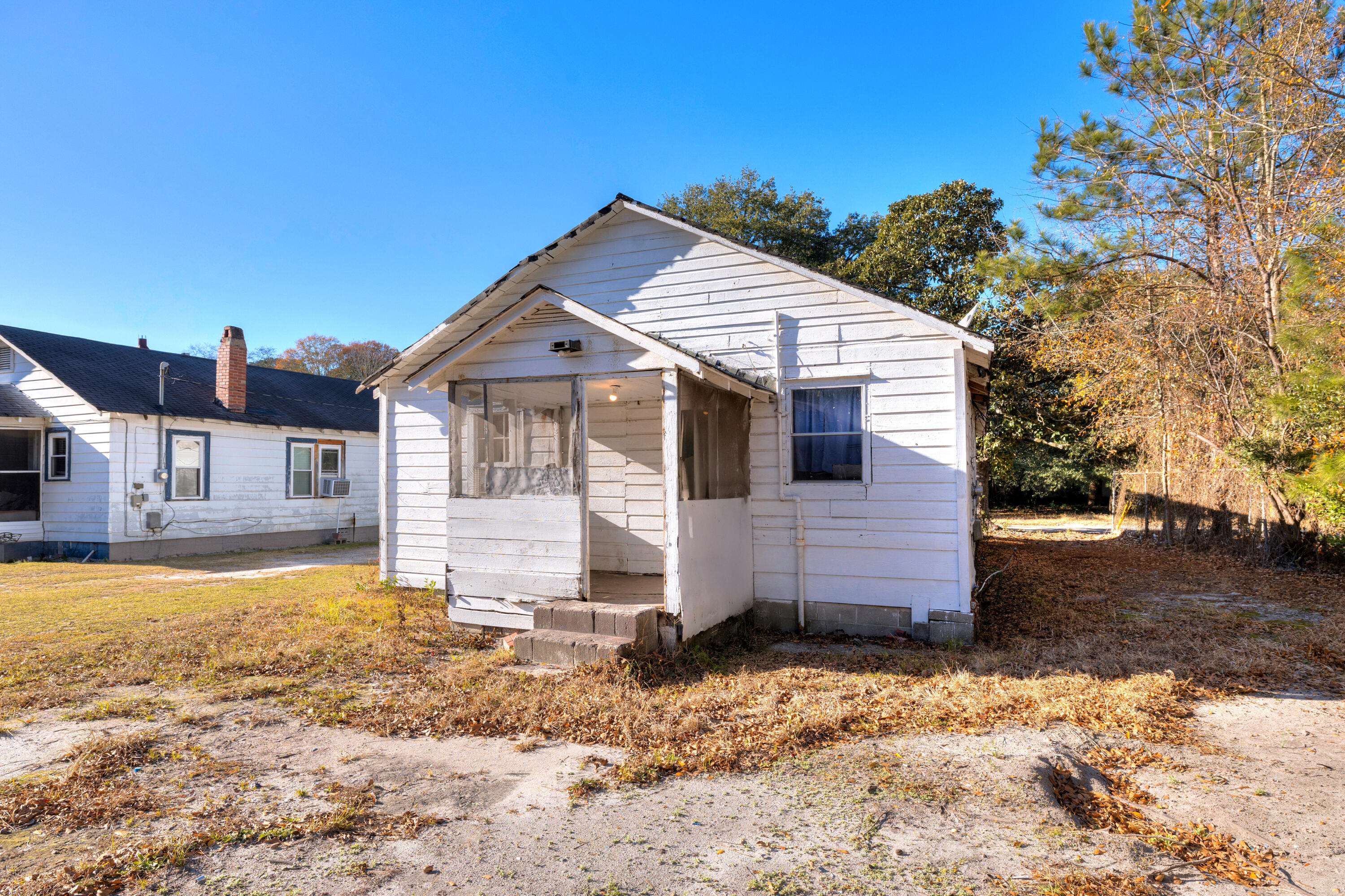 32 South Blanding Street Sumter, SC 29150 - Photo 2 of 6