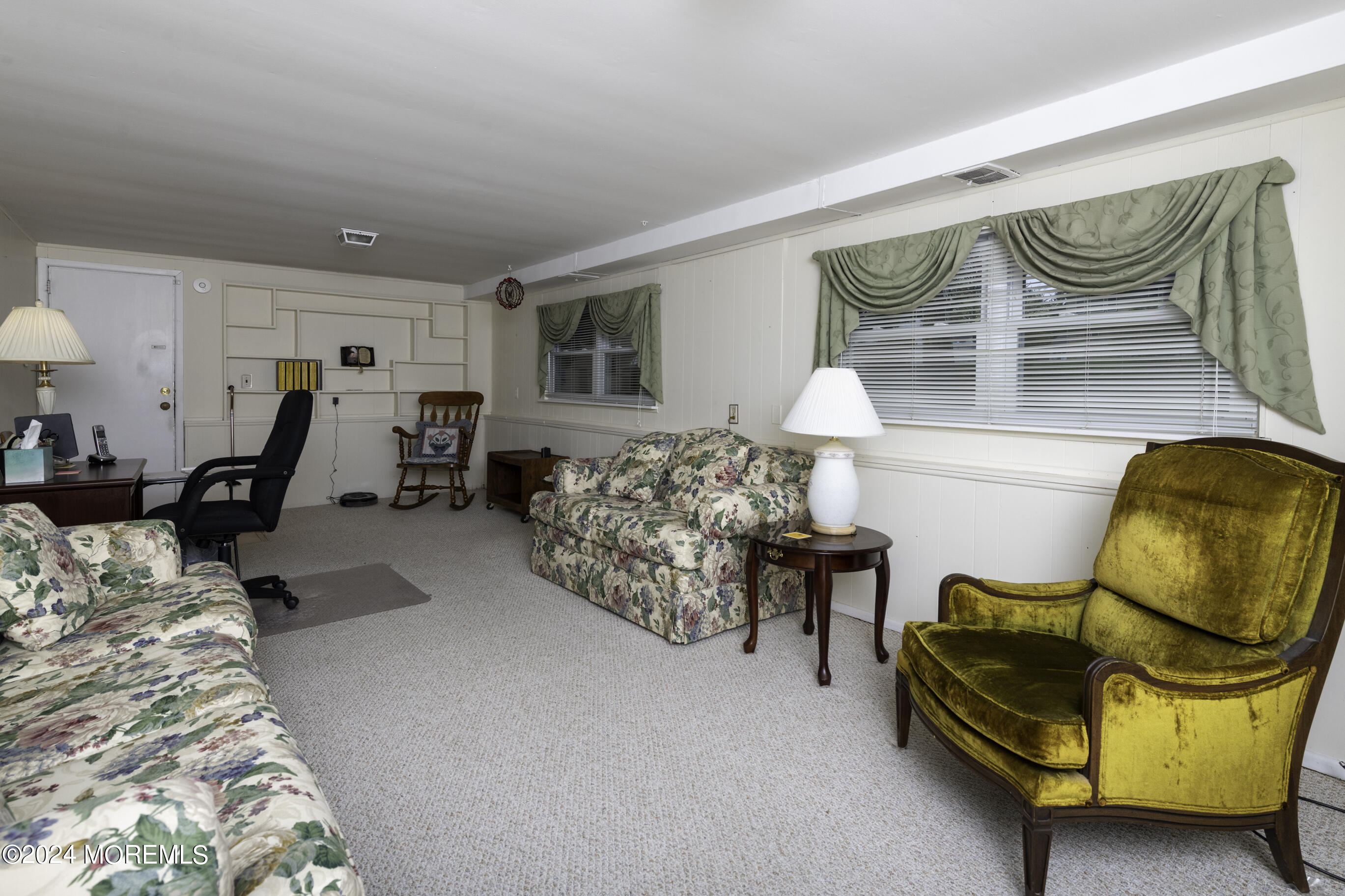 6 Mayfair Road Holmdel, NJ 07733 - Photo 8 of 18 6 Mayfair-9