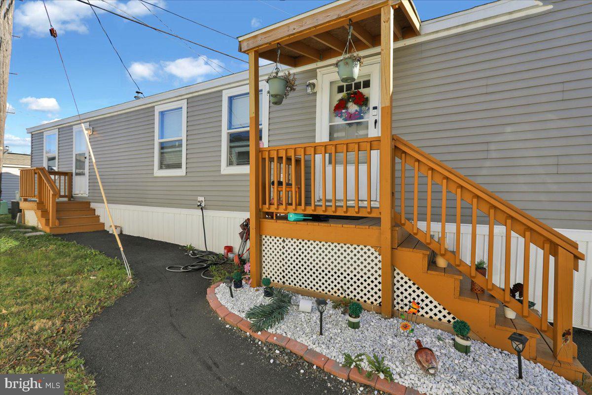 43 Keystone Road Reading, PA 19606 - Photo 1 of 17 Gallery Image 1