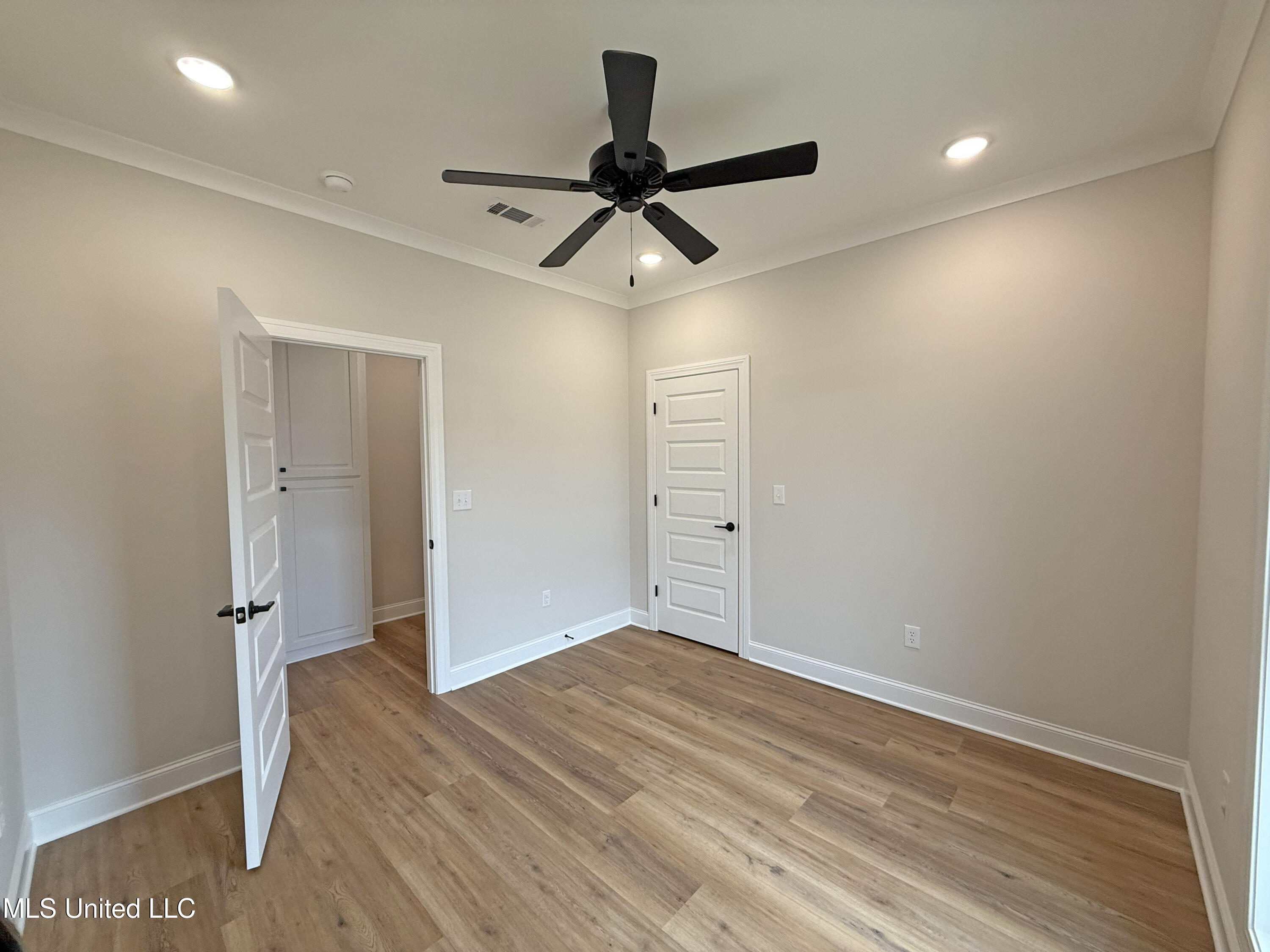 211 Wethersfield Drive Florence, MS 39073 - Photo 19 of 39 IMG_4480