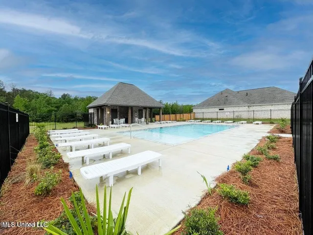 $381,060 | 211 Wethersfield Drive, Florence, MS 39073